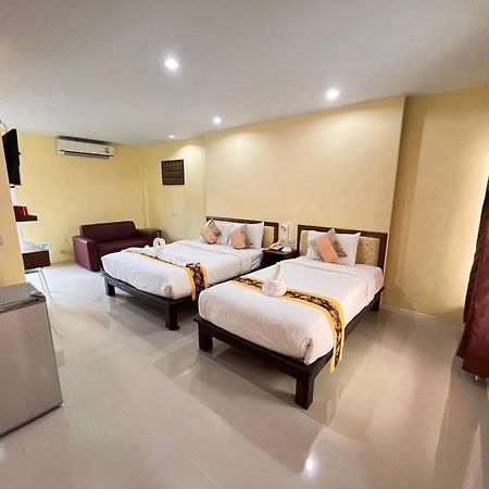 Hotel Chom By The Sea Ao Nam Mao Esterno foto