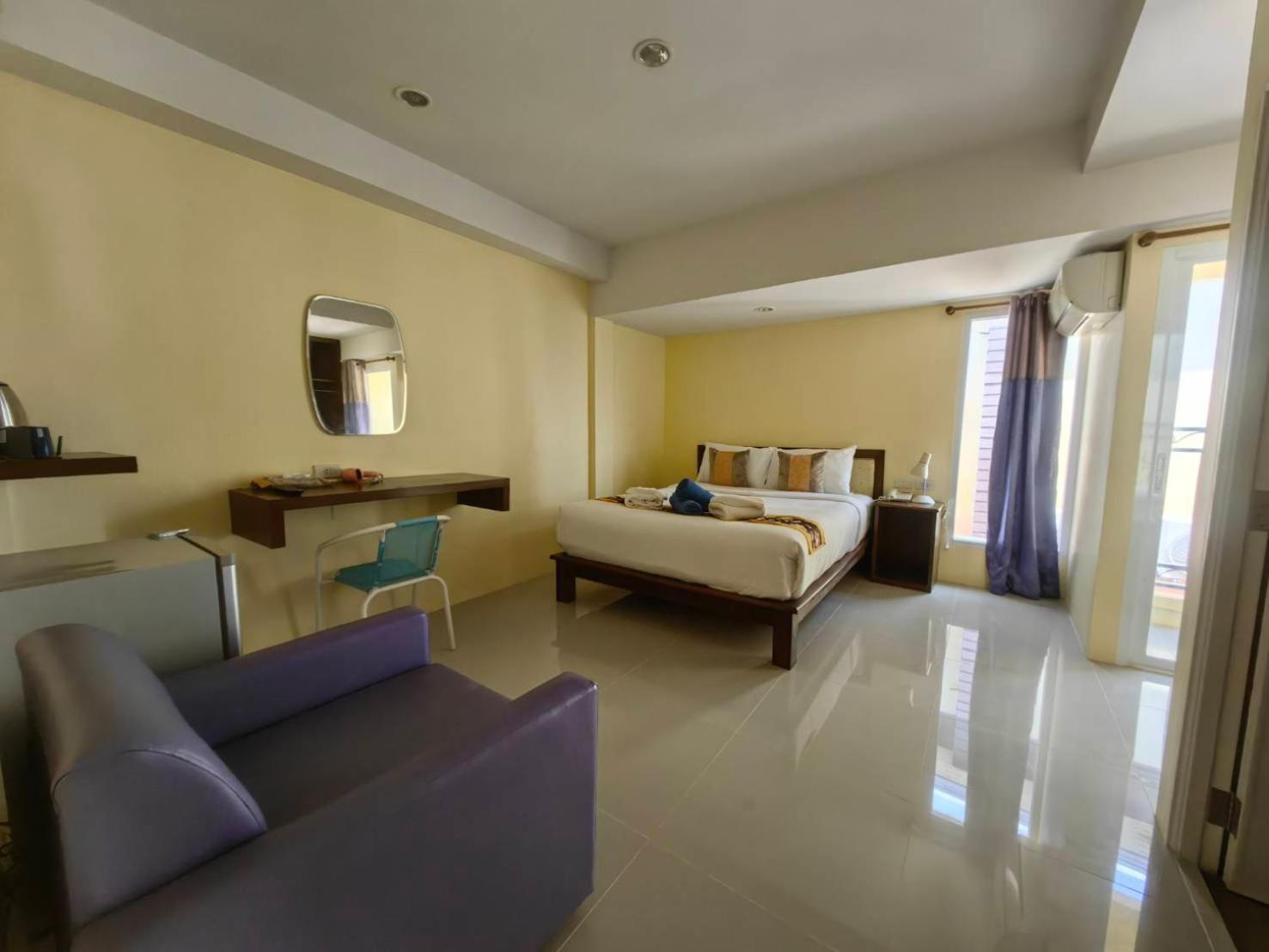 Hotel Chom By The Sea Ao Nam Mao Esterno foto