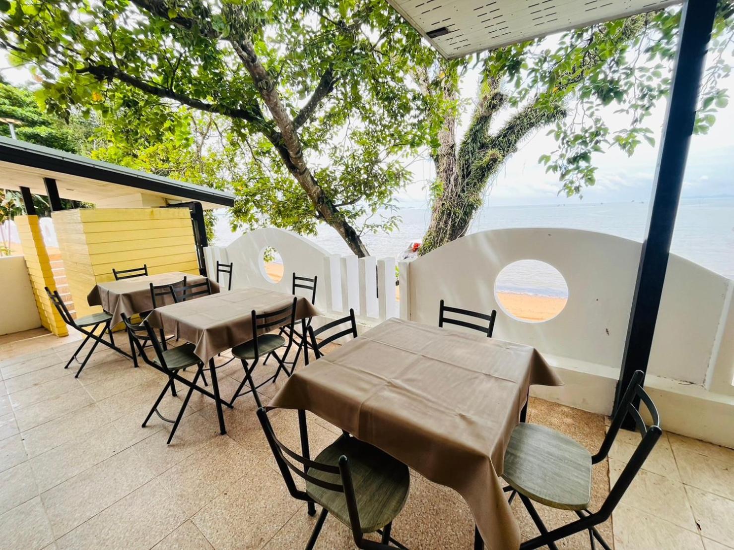 Hotel Chom By The Sea Ao Nam Mao Esterno foto