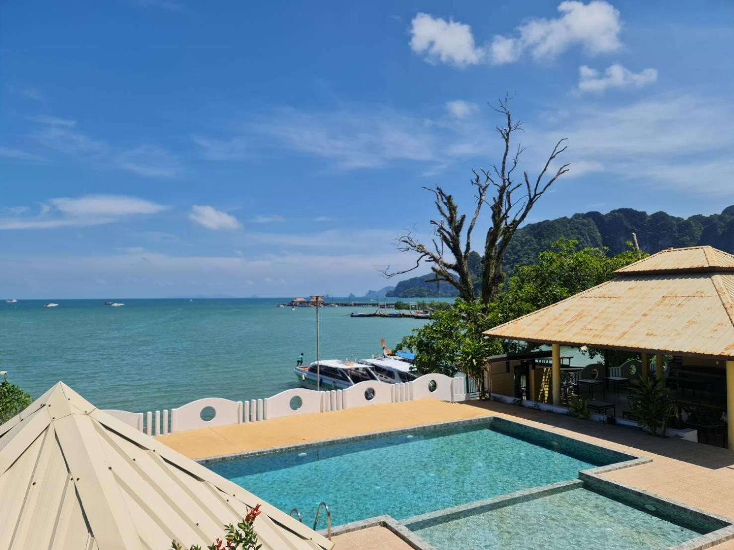 Hotel Chom By The Sea Ao Nam Mao Esterno foto